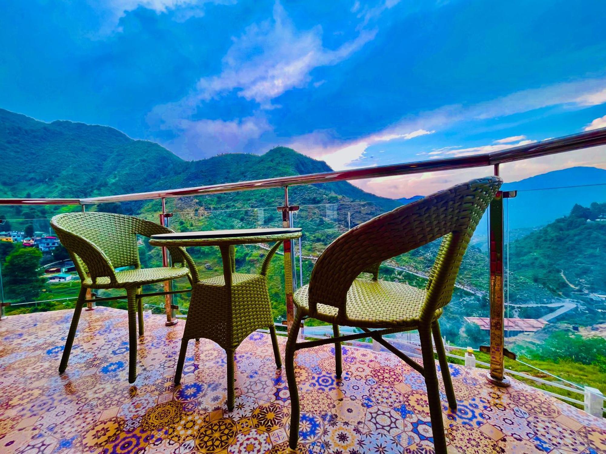 The Kempty Osasis - A Boutique Resort With Scenic Mountain View In Mussoorie Zewnętrze zdjęcie