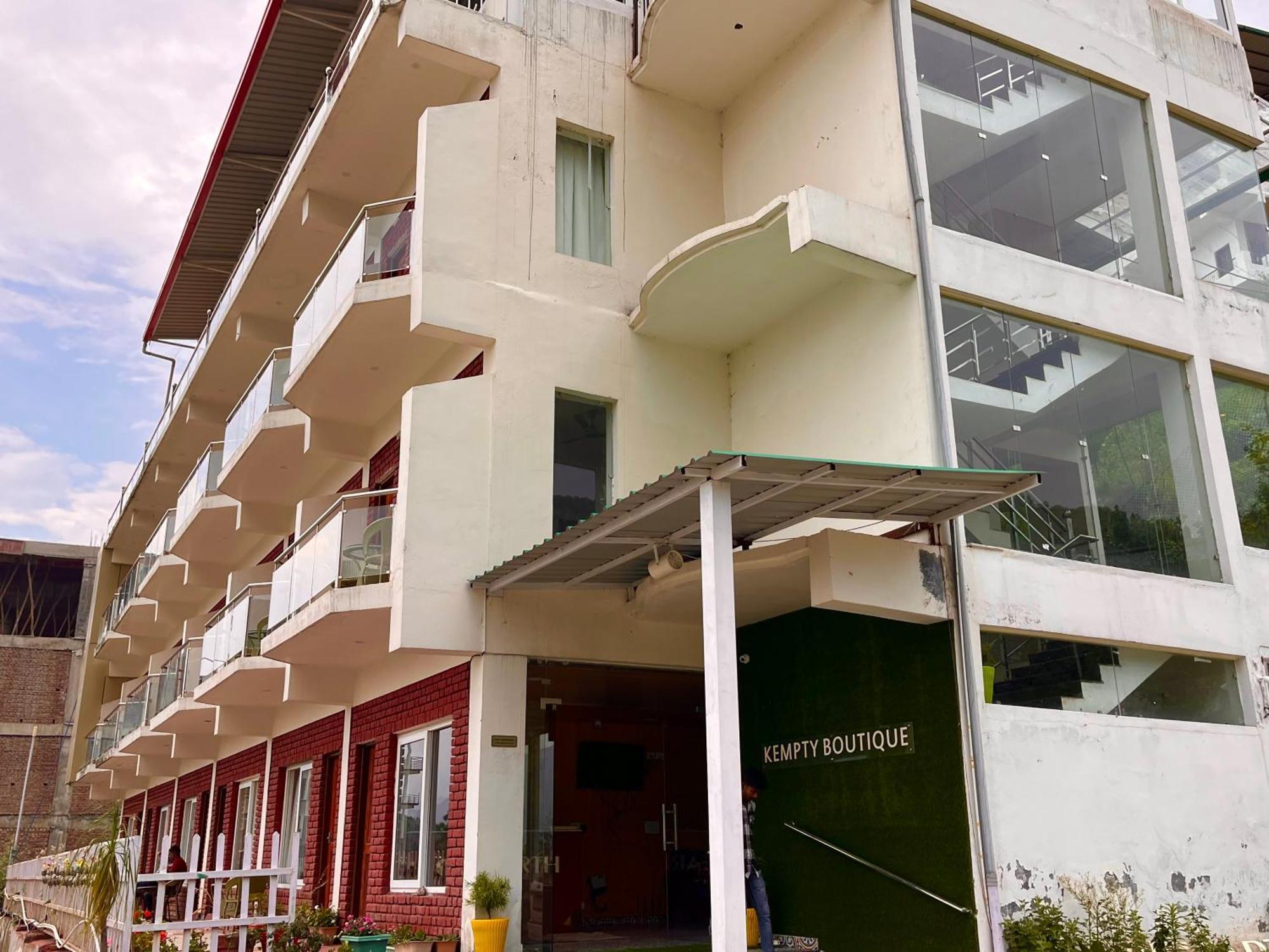 The Kempty Osasis - A Boutique Resort With Scenic Mountain View In Mussoorie Zewnętrze zdjęcie